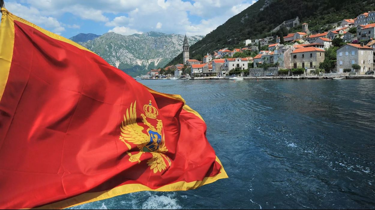 Javni pozivi za program podsticajnih mjera: Značajna sredstva za unapređenje organizovanih avionskih dolazaka i razvoj MICE turizma