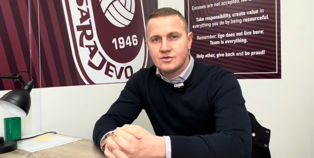 Funkcioner Sarajeva odlučio da igra fudbal