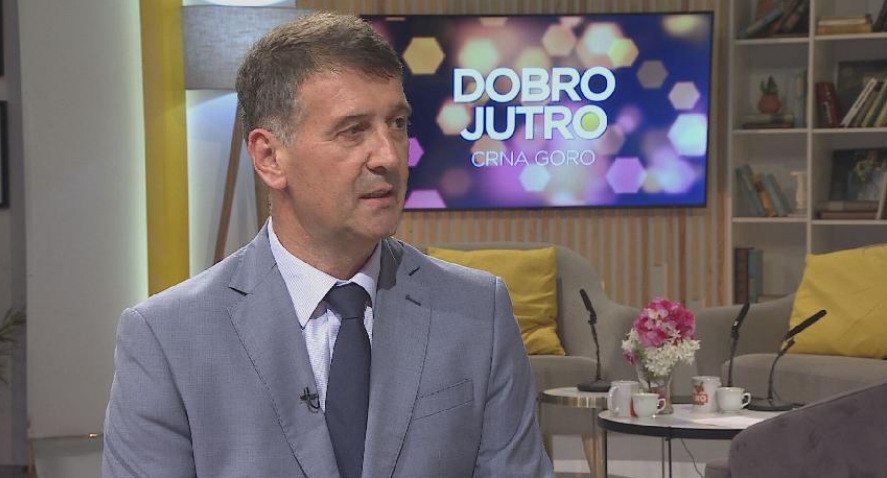 Mikavica: Uvažen je naš stav da je 700 evra previše; Drago nam je što je Vlada prihvatila naše predloge