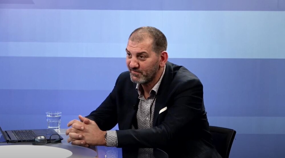 Bešić: Rekonstrukcija obezbjeđuje stabilnu Vladu, pitanje ko je u Milatovićevom bloku
