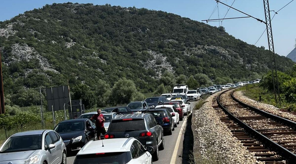 Crmničani na dva sata blokirali saobraćaj ka Sozini, najavili novi protest ako im se ne ispune zahtjevi