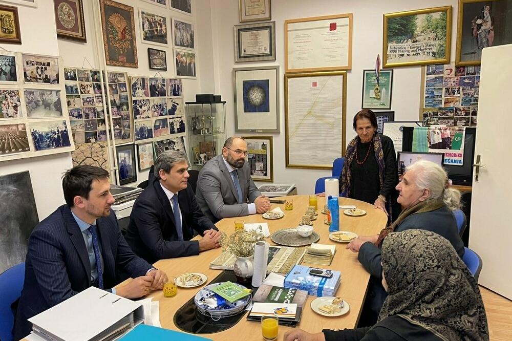 „Majke Srebrenice“: Podržavamo ulazak BS u Vladu