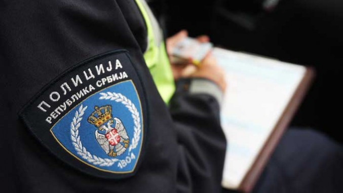 Sinoć u Loznici ubijen policajac, traga se za napadačem