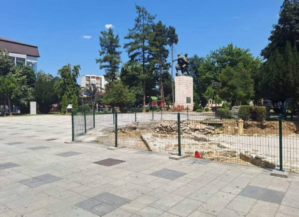 Stranke pravde i pomirenja: Po nalogu Bošnjačke stranke popločani mezari u Bijelom Polju