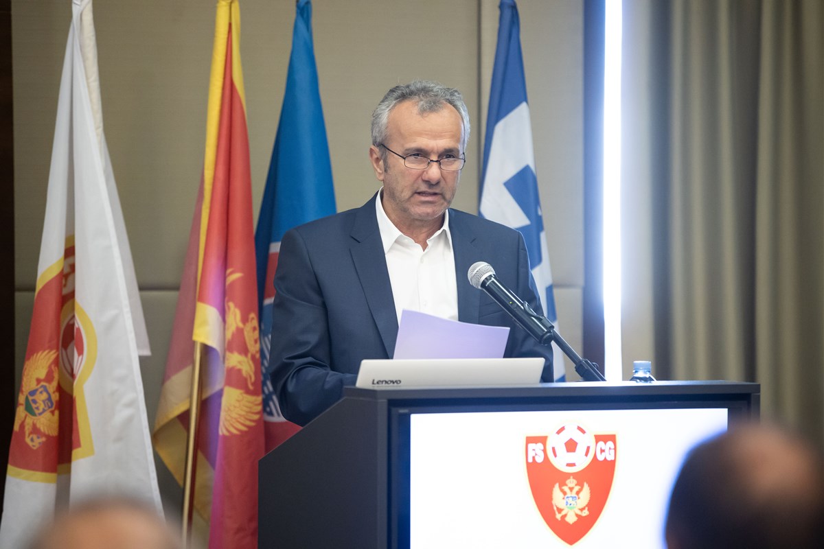 Dečić spasio Savićevića od rušenja, Tuzani povukli podšku za smjenu predsjednika FSCG