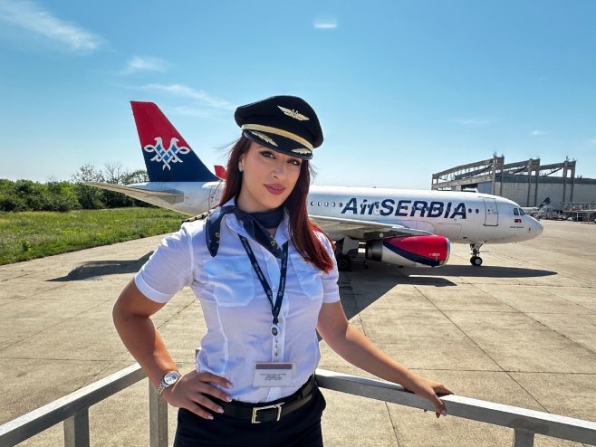 Vanja Marčeta, prva žena kapetan-pilot u istoriji „Er Srbije“