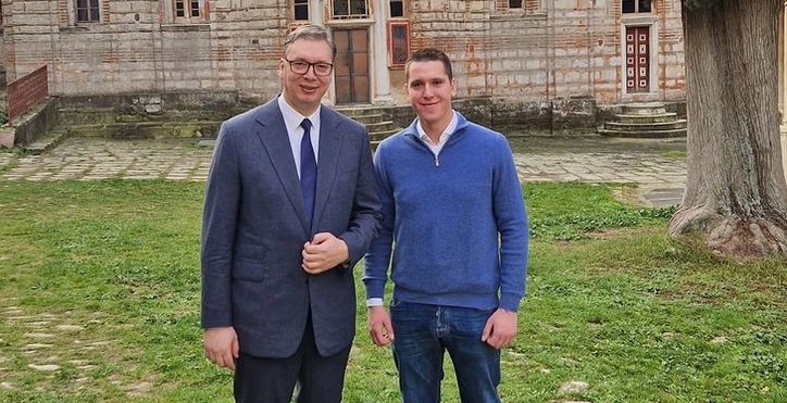Opozicioni “Danas” sa udarnog mjesta poručuje: Da, Danila Vučića treba ubiti uranijumom u rudniku!