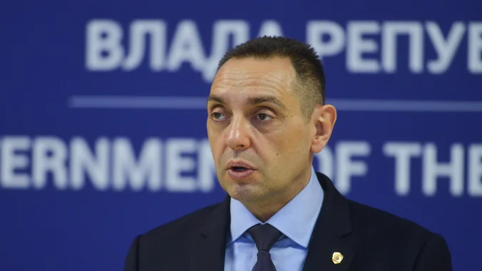 Vulin razmontirao Ponoša: U redu, ja sam civil, ja sam najgori, a što ti generale nisi bio u Kninu 1995. godine, gdje si bio da braniš Srbe?
