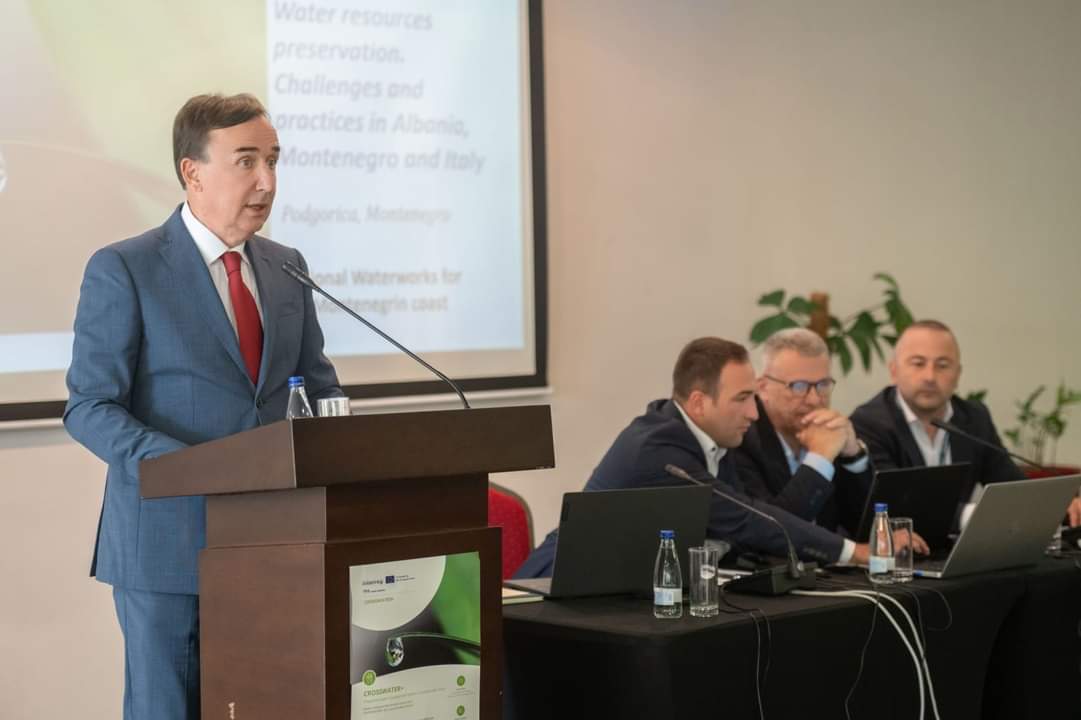 Lakušić za BORBU: Umjesto da poboljšavamo kvalitet i dostupnost vode iz vodovoda, mnogi građani su primorani da kupuju flaširanu vodu