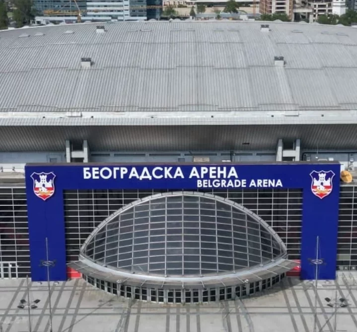 Šapić: Postavljena četiri grba Grada Beograda i natpis „Beogradska arena“ na jednom od najznačajnijih simbola grada