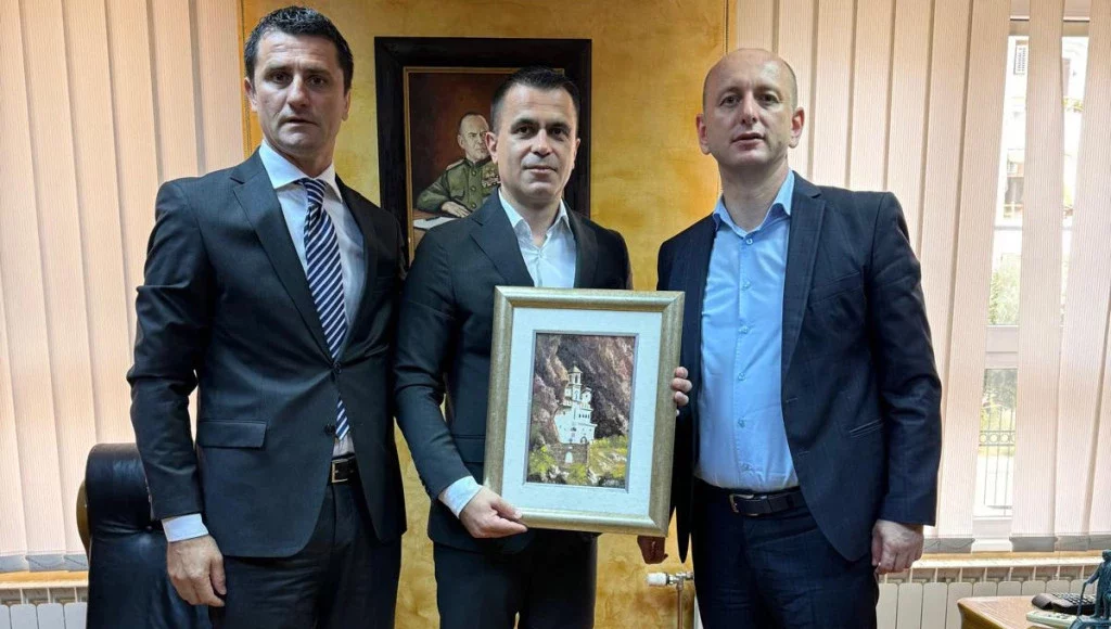 Milićević razgovarao sa Zogovićem i Kneževićem o položaju srpskog naroda u Crnoj Gori