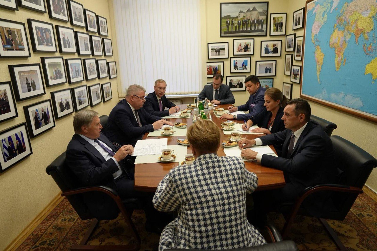 Vulin iz Moskve: Srbija neće uvesti sankcije Rusiji