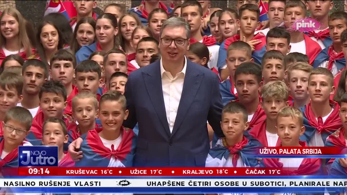 Vučić sa učesnicima kampa ‘SRBIJA TE ZOVE 2024’
