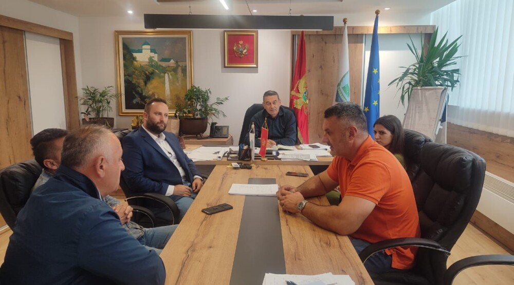 U narednih mjesec biće postavljena horizontalna i vertikalna signalizacija na putu od Kolašina prema Jezerima