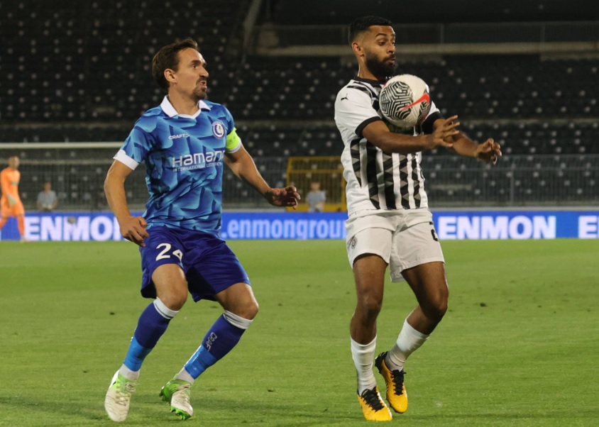 Pukovnici ili pokojnici: Partizan u Gentu