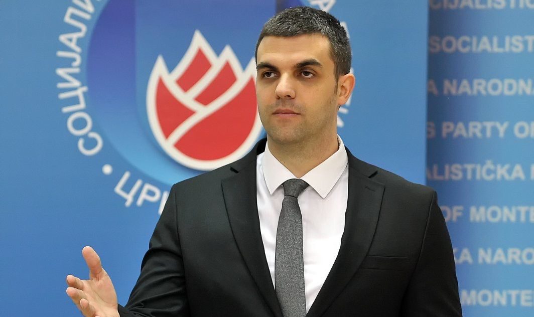 Božović: Ne dijele nas ideologije već lični interesi opasnih političara