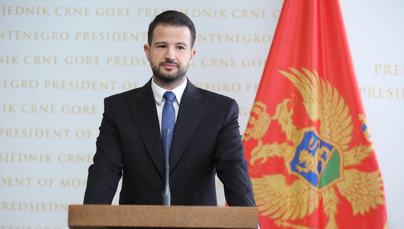 Licemjerstvo predsjednika “svih” građana: Ne smije na izbore u Budvi, Kotoru i Gusinju, a tvrdi da ga narod podržava!