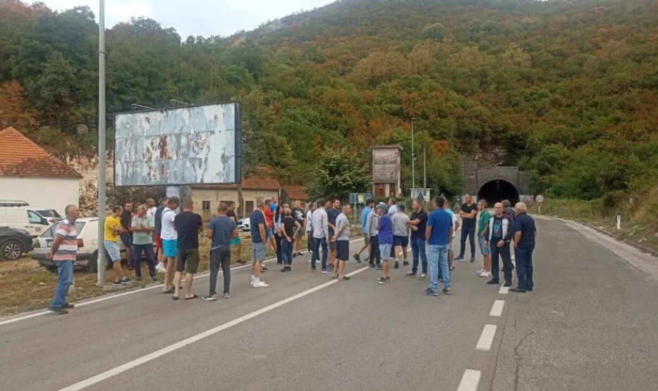 Blokiran magistralni put Nikšić – Podgorica