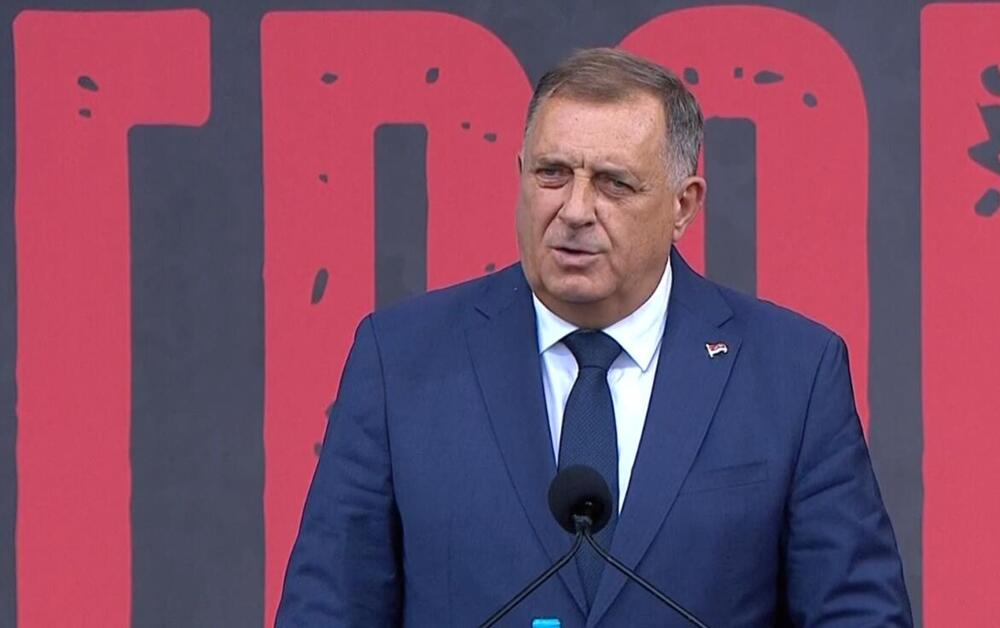 Dodik: U kolonama i stratištima otišao je čitav jedan narod