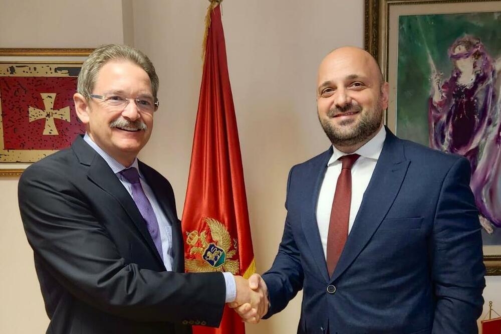 Božović sa Feltenom: Slobodan pravosudni sistem, oslobođen političkog uticaja, glavni uslov za pravnu državu