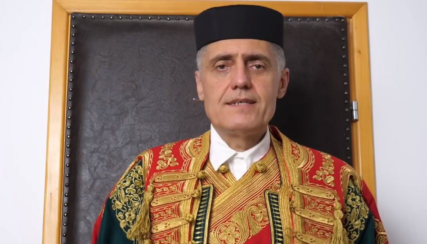 Miroljub Petrović objavio da on stoji iza pjesme Srce Srbije: Crna Gora je bila srce velike države Srbije, svaka Srbija tokom istorije je bila tvorevina Crnogoraca