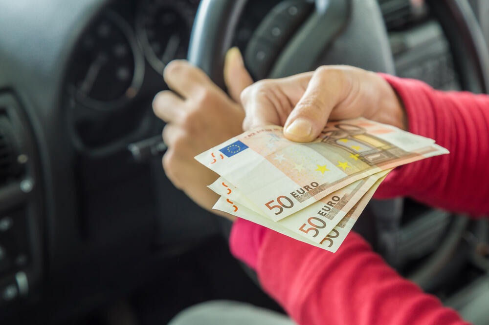 Albancu zadržavanje do 72 časa: Dao novac graničnom policajcu prilikom kontrole dokumenata