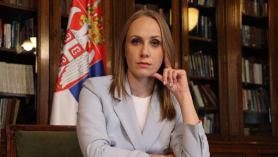 Nikolićeva: Vučić se bavi Srbijom, a Manojlović promovisanjem stranih interesa