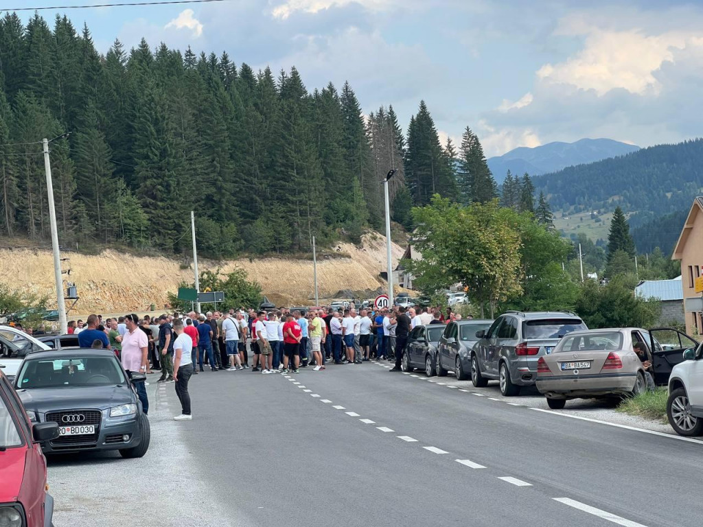 Drvoprerađivači najavili radikalnije mjere ukoliko se ne poništi tender Uprave za šume: Kamione će parkirati pred Vladu