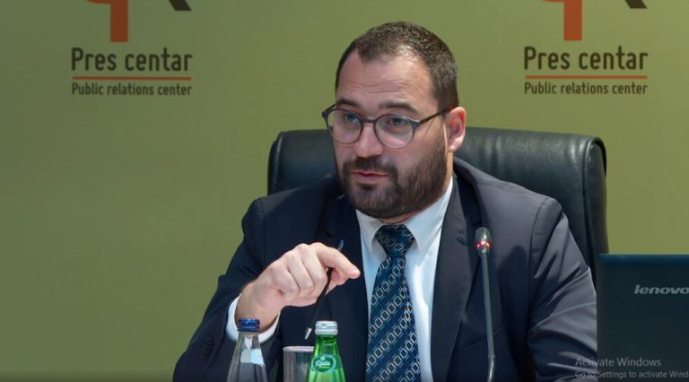 Šahmanović: Prigradski učitelj Smailović, u svojstvu izaslanika šefa Ibrahimovića, sramno i neljudski upoređuje BS i SDA
