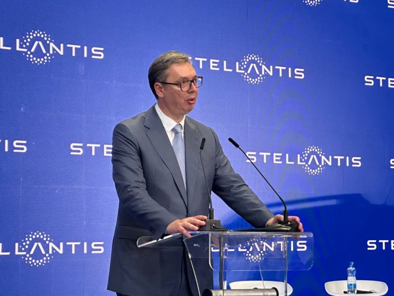 „Slobodna Bosna“ kritikuje Vučića zbog najave rasta plata i penzija; Predsjednik prisustvuje obilježavanju Dana sjećanja na stradale u „Oluji“