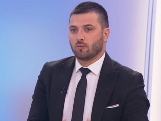 Tomić demantovao da se potukao sa partijskim kolegom Nikolićem: SNP-ovci se ne biju, mi smo jedna porodica