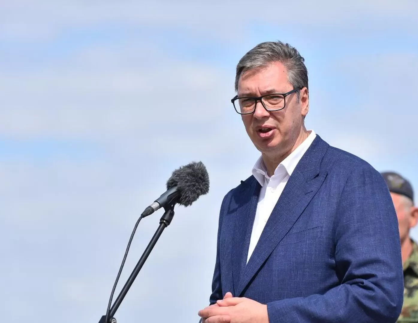 „Hoćemo da kupimo nešto specijalno za vojsku, oružje jače od Hajmarsa!“