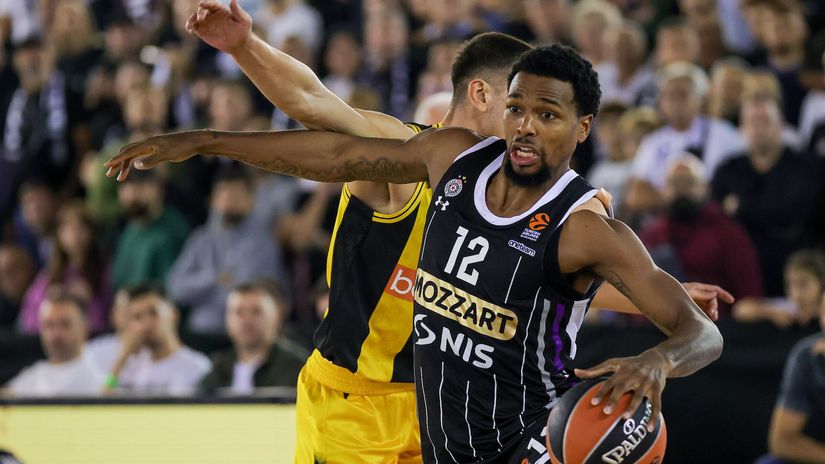 Partizan razbio AEK