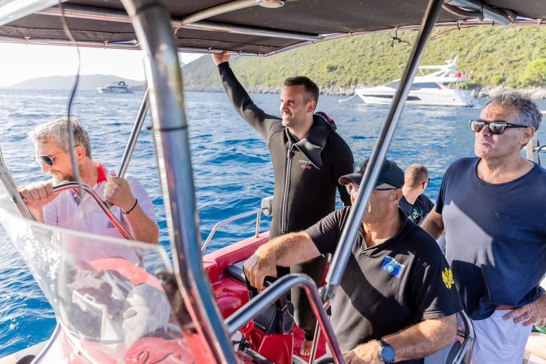 Spajić pošao na ronjenje: Naši stručnjaci rade sjajan posao i prvi su tu kad je građanima potrebna pomoć