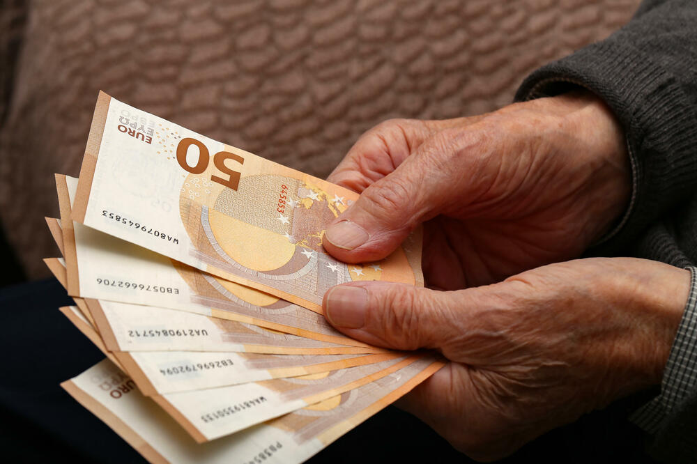 PREVARA 70.000 PENZIONERA (VIDEO)