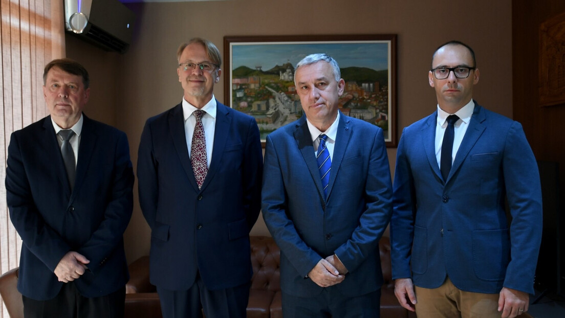 Članovi Srpske liste sa Oravom: Srpski narod trpi represiju Kurtijevog režima, zahtjevamo konkretne akcije EU kojima bi se zaštitio srpski narod