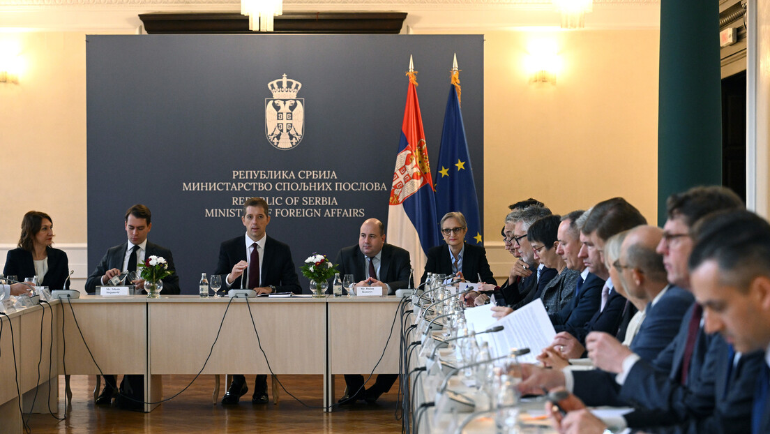 Đurić sa ambasadorima EU: Danas počela globalna diplomatska kampanja Srbije za prava srpskog naroda na Kosmetu