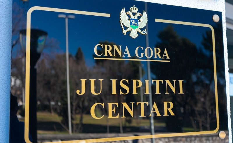 Dozvolile đacima da prepisuju na stručnom ispitu za predmet Crnogorski-srpski, bosanski, hrvatski jezik i književnost?