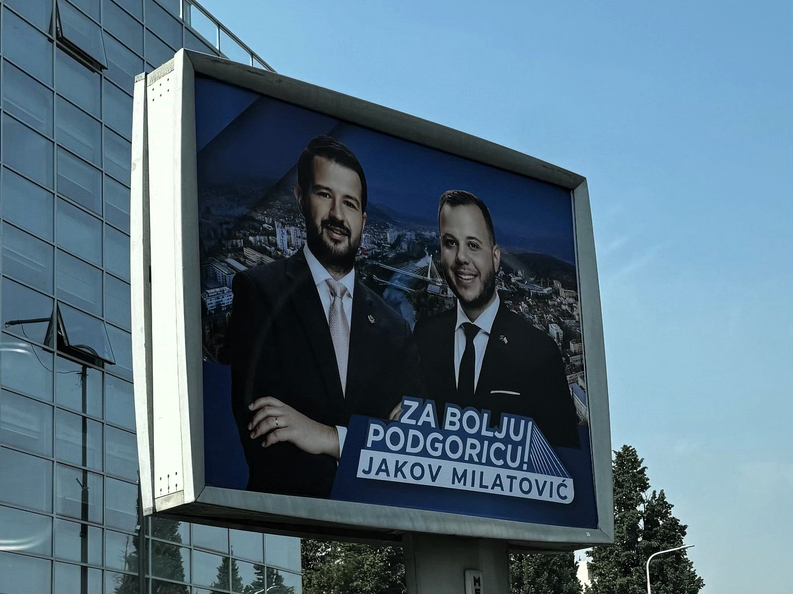 KOCKA JE BAČENA