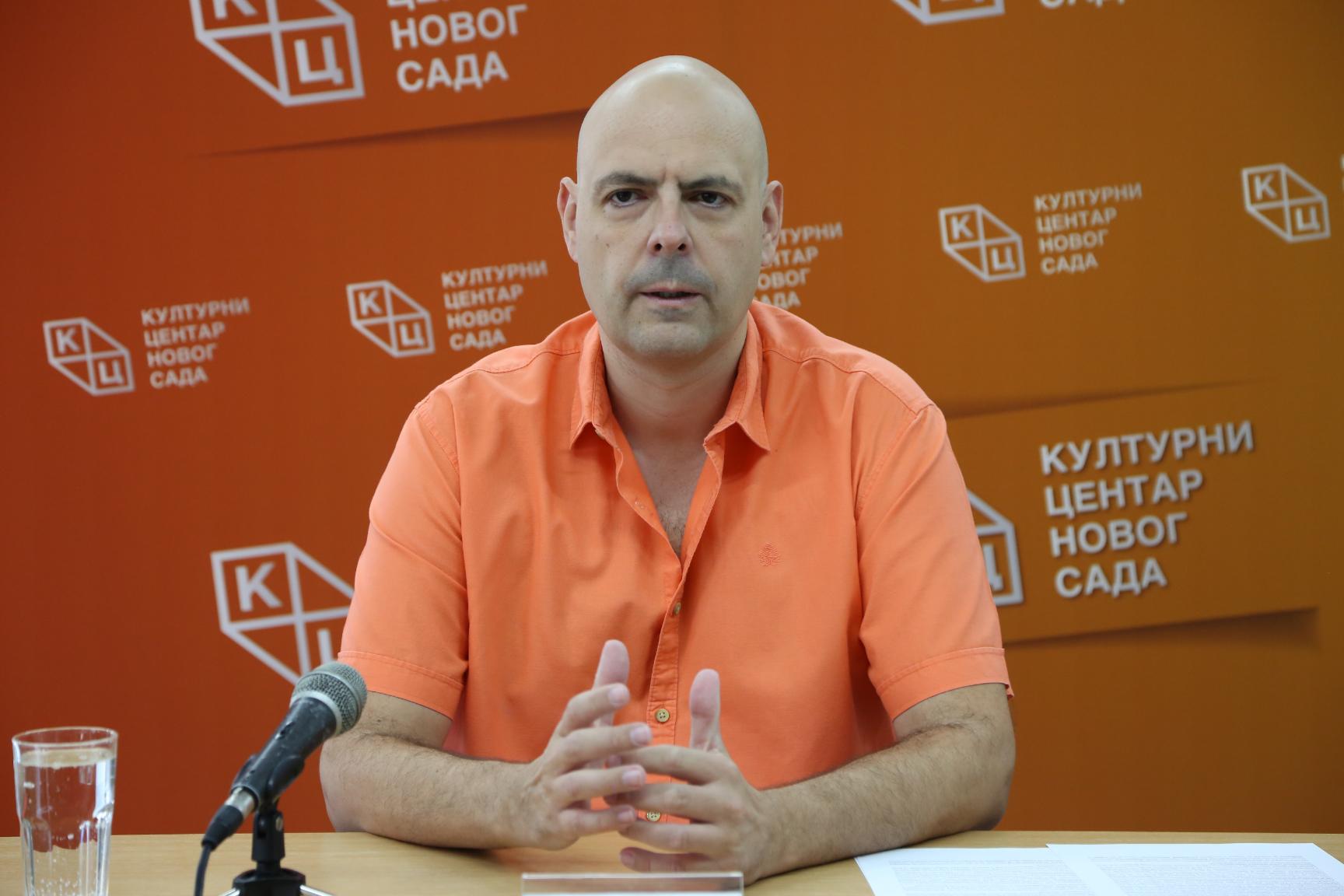 Predavanje istoričara dr Miloša Savina na temu „Razlike u koncepciji autonomije Vojvodine među vodećim ličnostima poput Stratimirovića i Miletića” na Jutjub kanalu KCNS