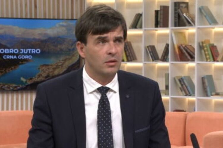 Ministar Azemović: Krećemo u projekat izrade registra dijaspore Crne Gore