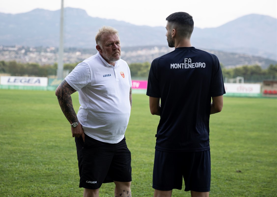 Prosinečki: Nadam se da će bodovi stiću u mečevima koji slijede