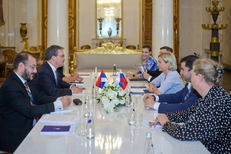 Selaković sa ruskom koleginicom: Srbija spremna da unaprjeđuje kulturnu saradnju sa Rusijom