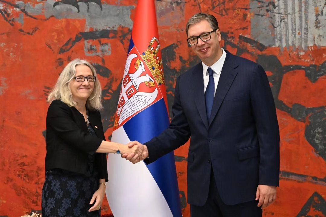Vučić prima akreditivna pisma petoro novoimenovanih ambasadora
