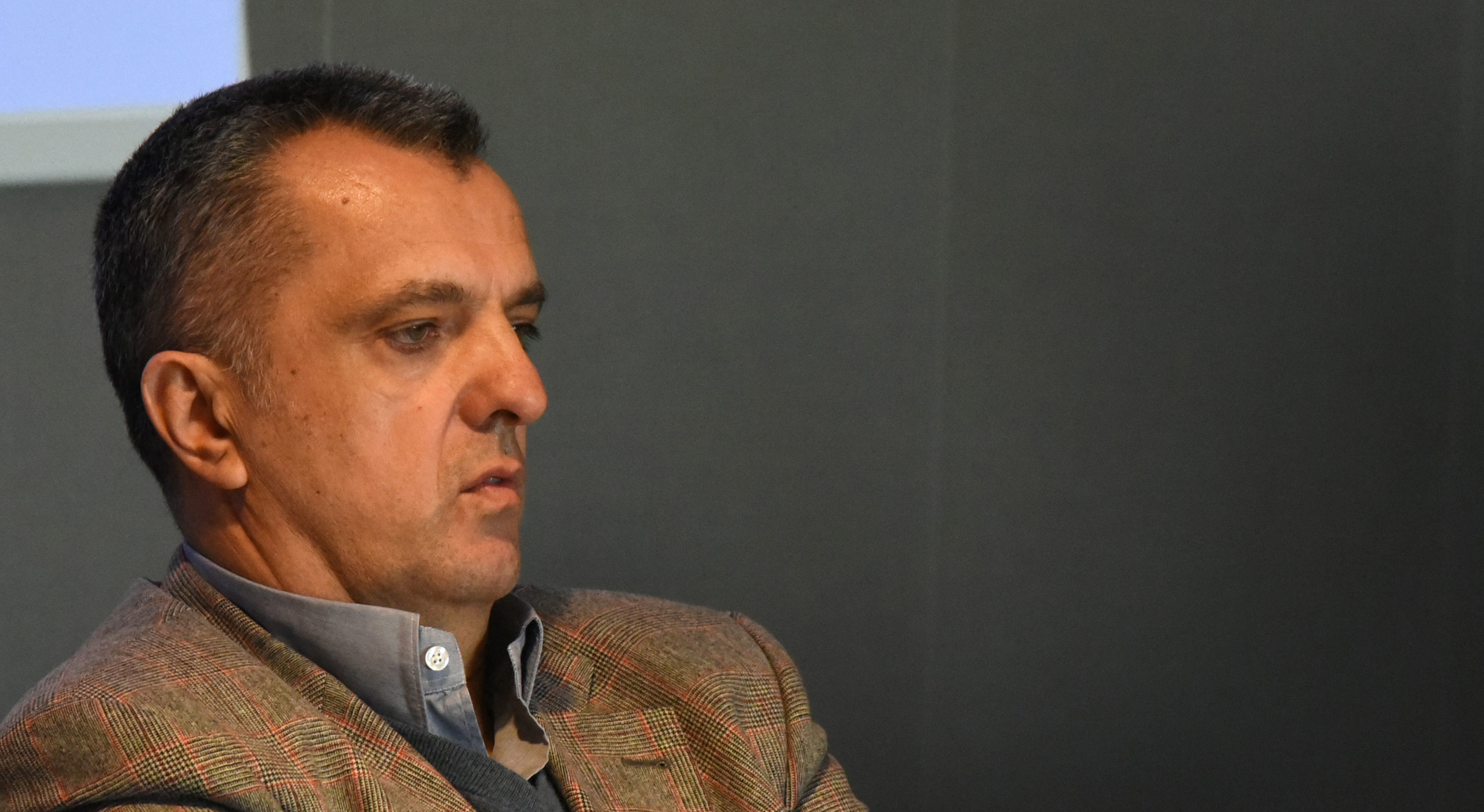 „Lovac na zmajeve“ ponovo omanuo: Propao još jedan politički projekat maga iz „Vijesti“