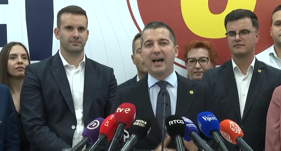 Mujović: Vidjećete koliko je naš rezultat značajan, nismo dozvolili povratak DPS-a; Bečić: Opozicija ostaje tamo gdje joj je mjesto!