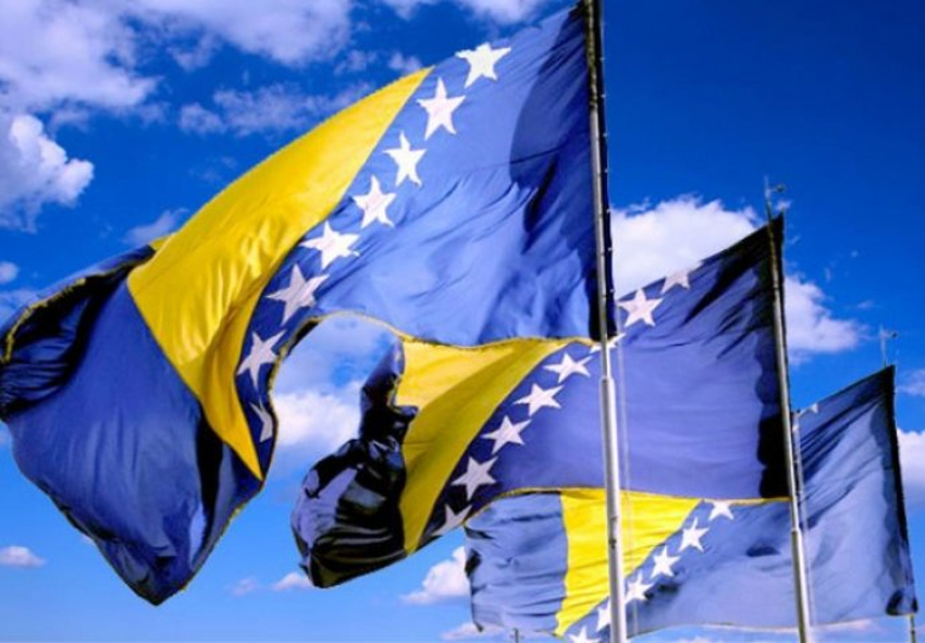 Od kakve-takve do nikakve države