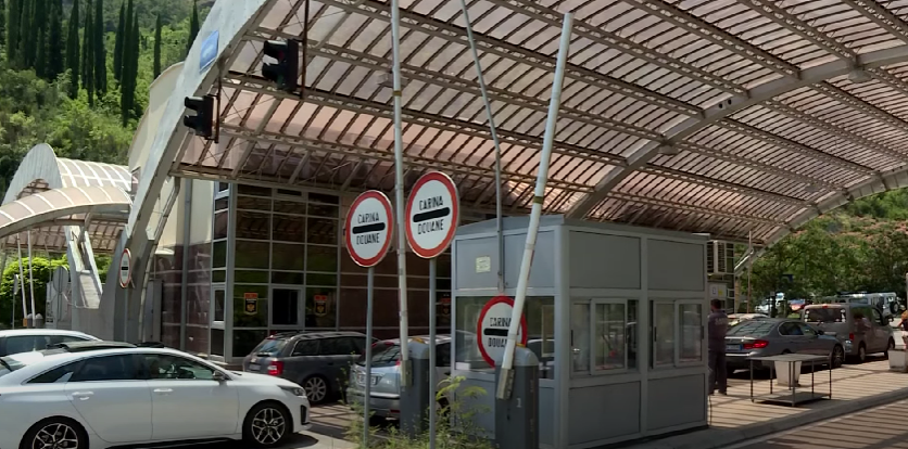Turski državljani uhvaćeni sa falsifikovanim ispravama na Debelom brijegu