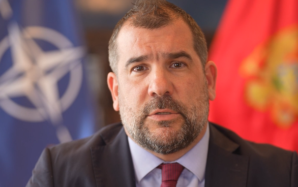 Ministarstvo odbrane: Krapović nije donio akt o penzionisanju Lazarevića