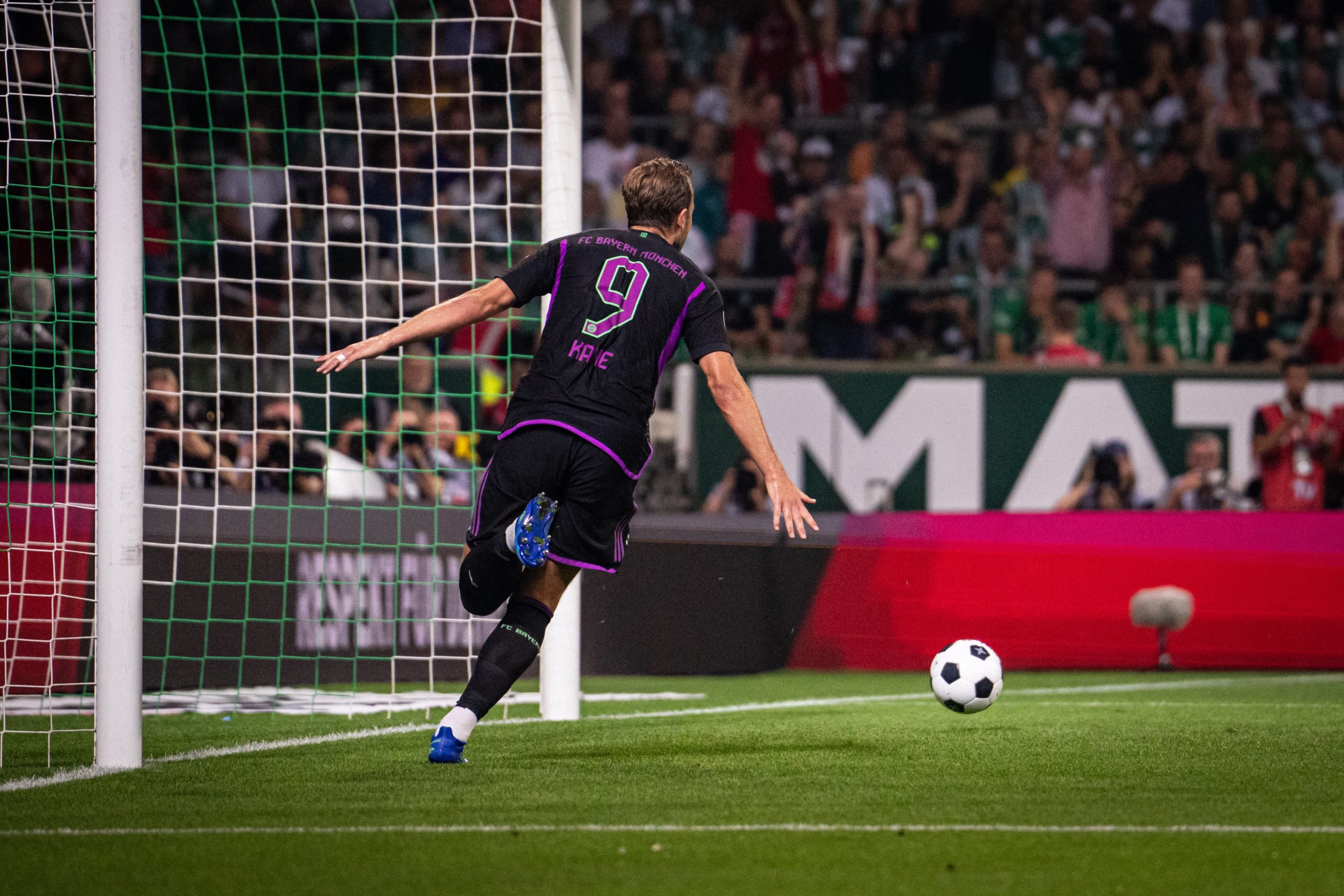Nova goleada Bajerna